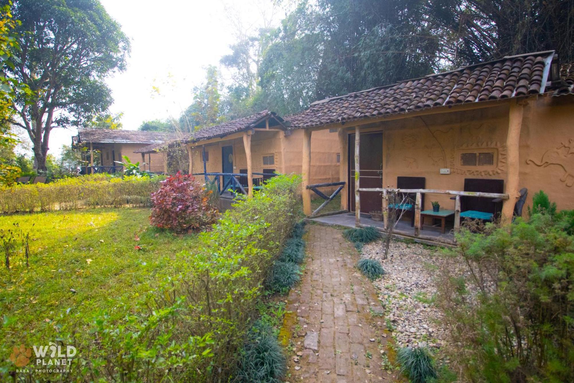 Hotel Wild Planet Eco Retreat Bardiya Esterno foto