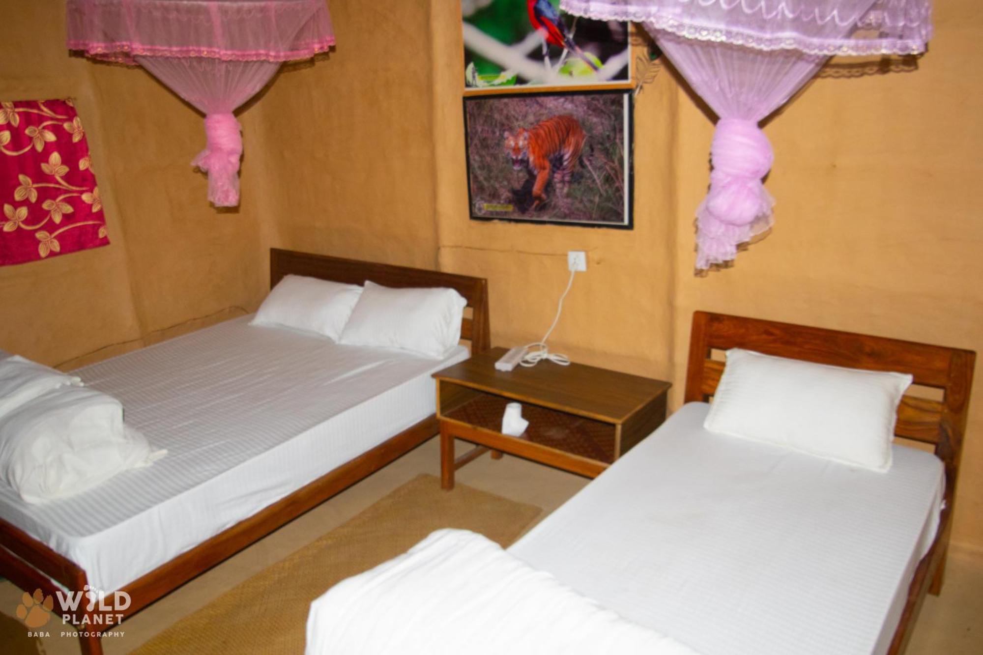 Hotel Wild Planet Eco Retreat Bardiya Esterno foto