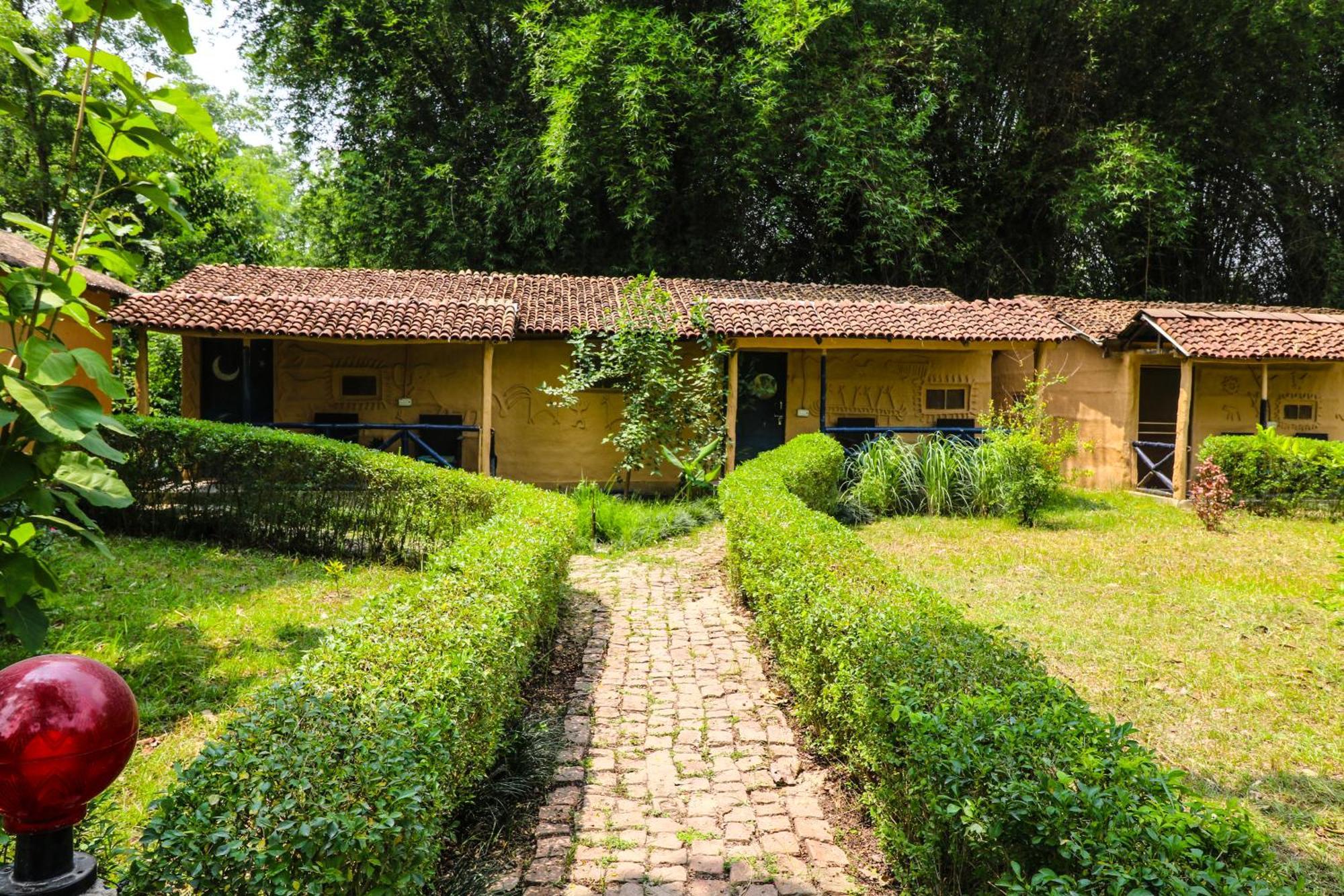 Hotel Wild Planet Eco Retreat Bardiya Esterno foto