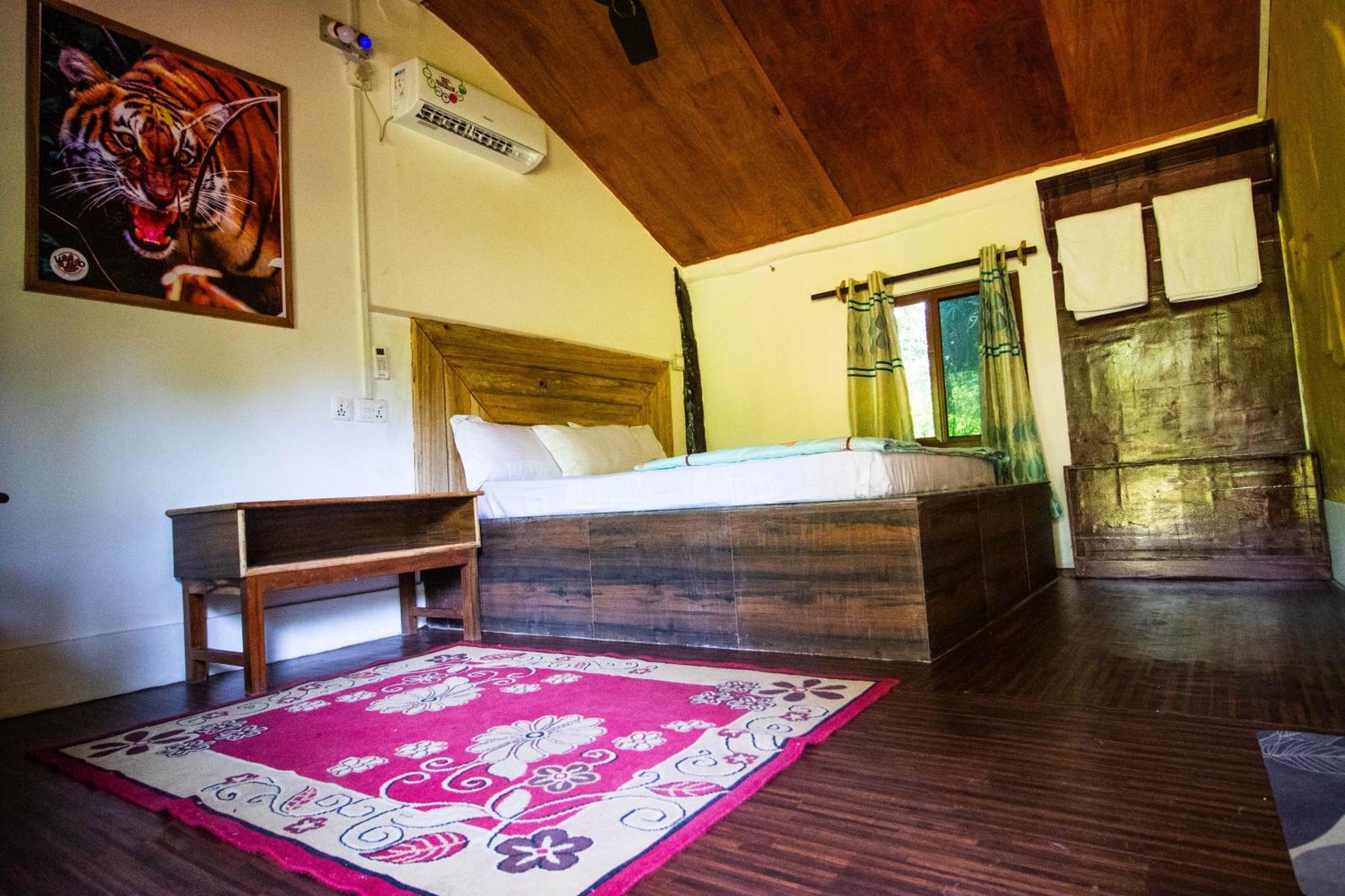 Hotel Wild Planet Eco Retreat Bardiya Esterno foto