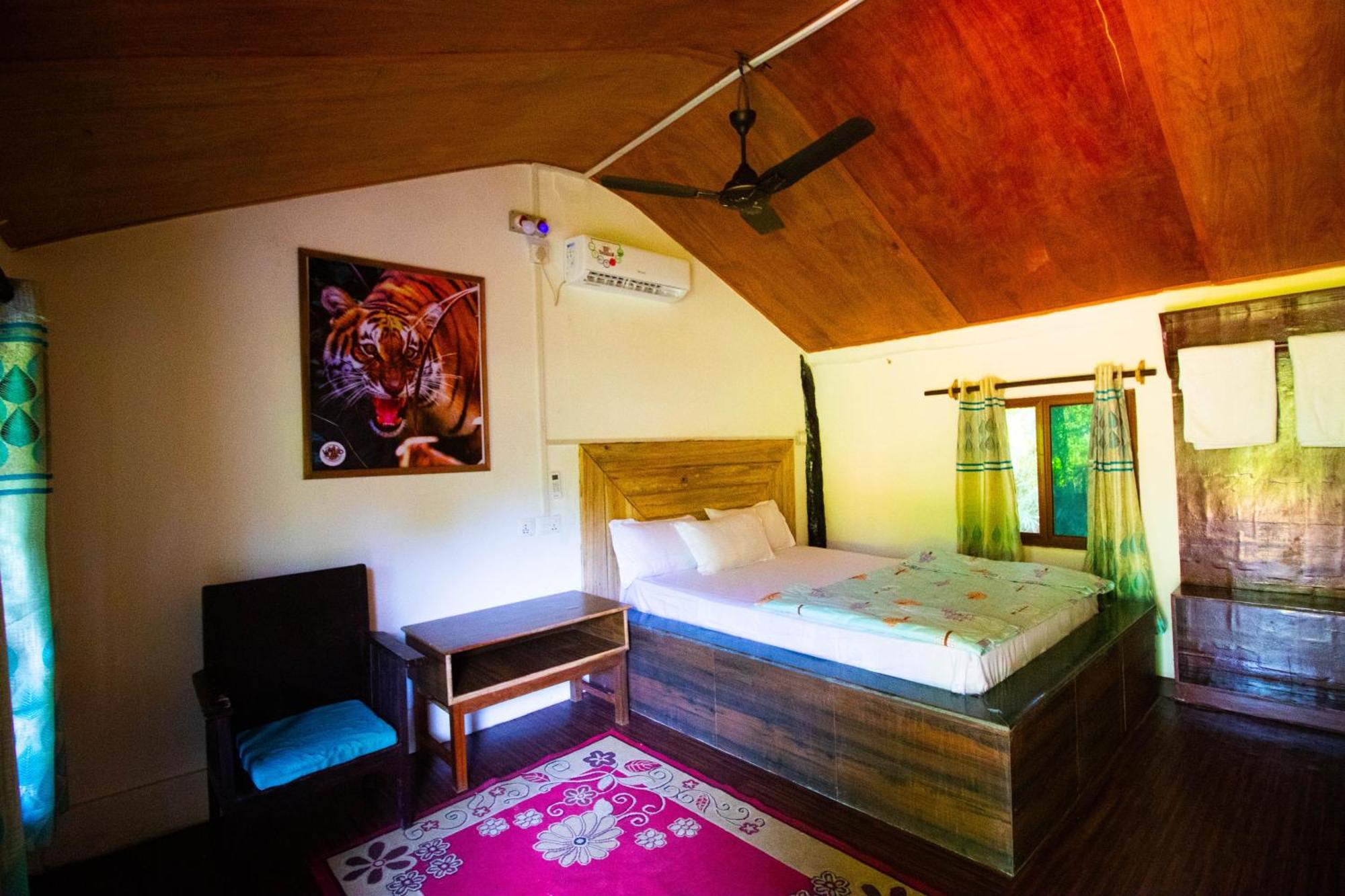 Hotel Wild Planet Eco Retreat Bardiya Esterno foto