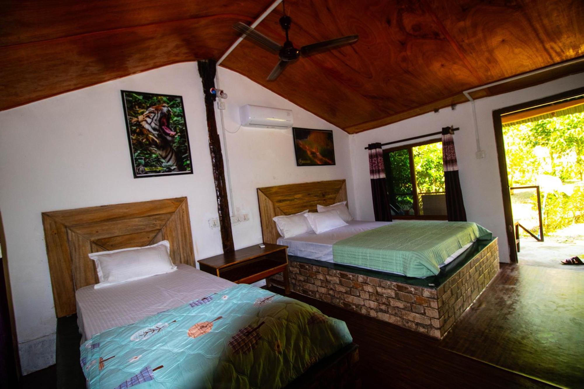 Hotel Wild Planet Eco Retreat Bardiya Esterno foto